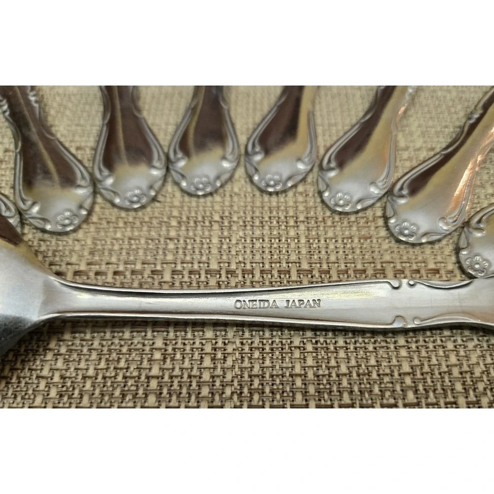 Oneida MELINDA Stainless, Flower Tip, Glossy - Lot Of 11 Sugar/ Cream Soup Spoon